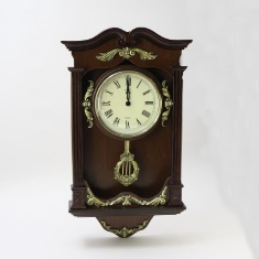 Часы настенные с маятником "Зефир"